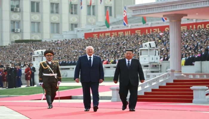 كيم يستقبل لوكاشينكو.. أول زيارة لرئيس بيلاروسيا إلى كوريا الشمالية