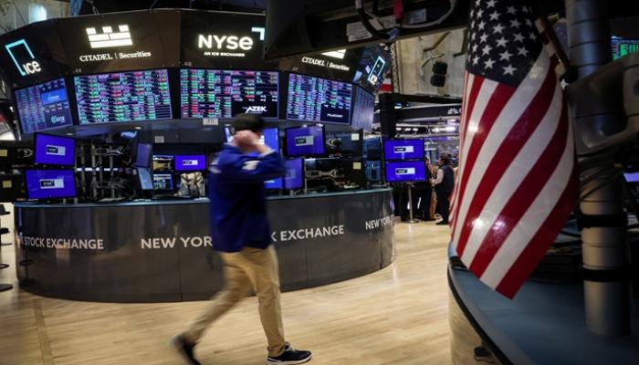 الغموض يحاصر وول ستريت.. الأسهم تتراجع مع تصاعد حرب إيران
