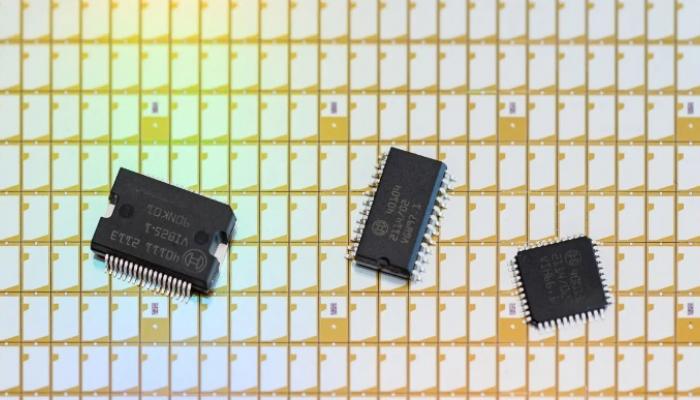 بسبب خوارزمية جديدة.. 100 مليار دولار خسائر لأسهم شركات رقائق الذاكرة