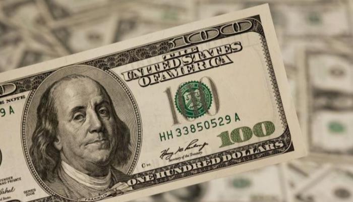 الدولار يتراجع بقوة.. تغيرات مفاجئة في أسواق العملات مع تهدئة التوترات