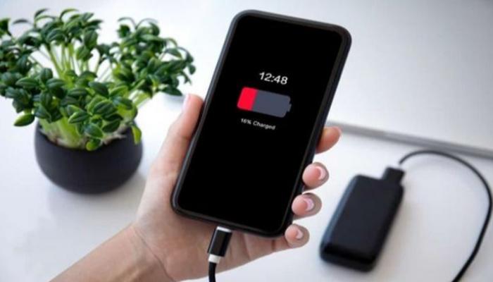 كيف تحمي بطارية هاتفك من التلف مع الشحن السريع؟