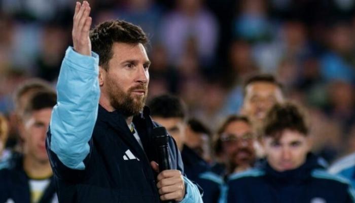 تجاهل لاعب بنين.. انتقادات لاذعة تصدم ميسي ليلة اعتزاله (فيديو)