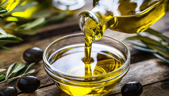 صادرات تونس من زيت الزيتون ترتفع 37.4% خلال 9 أشهر