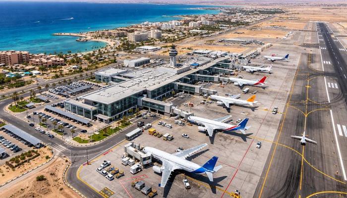 مصر تطرح 11 مطارًا أمام القطاع الخاص لجذب 122 مليون راكب في 2030