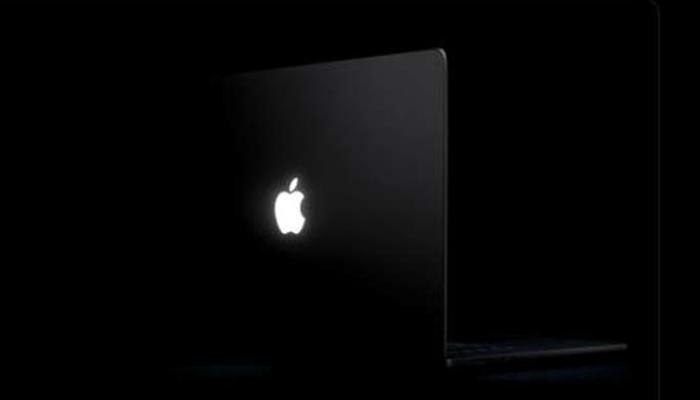 بعد 10 سنوات من الاختفاء.. تفاحة «أبل» المضيئة تعود إلى MacBook Pro